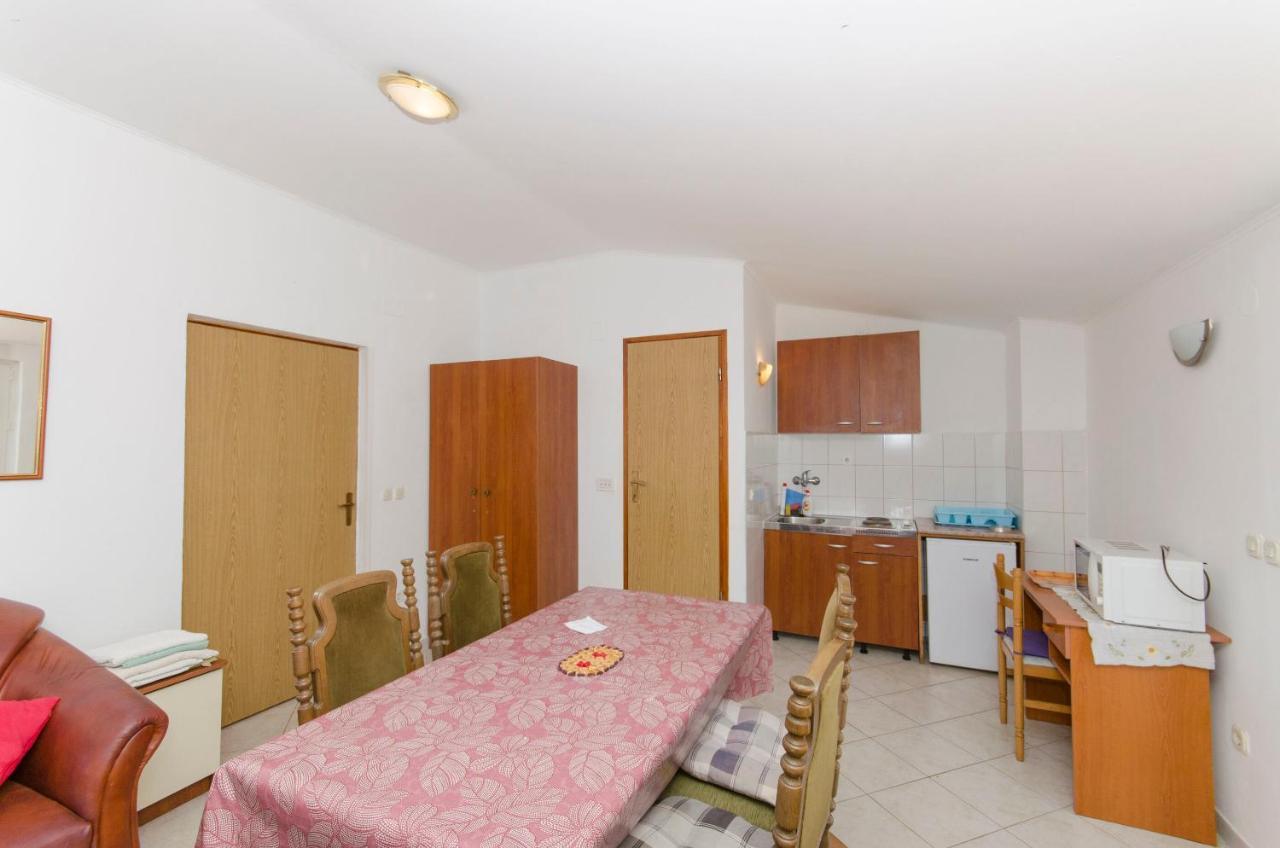 Apartments And Rooms Nike Sobra Kamer foto